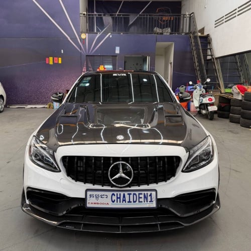 Mercedes C300 2015 AMG 4Matic Full option