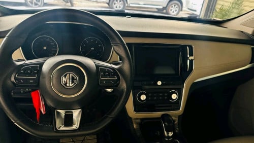 MG RX5 2019 full option ស្រិនមួយជុំ 2AWម្ចាស់ដើម