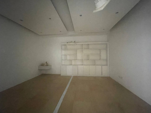 Prime shophouse for rent in BKK1 / BKK1黄金商铺出租