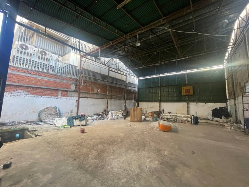 Prime shophouse for rent in BKK1 / BKK1黄金商铺出租