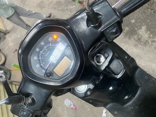 Yamaha filano 2017កាតគ្រី