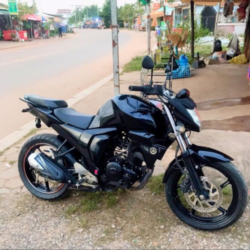 YAMAHA FZ