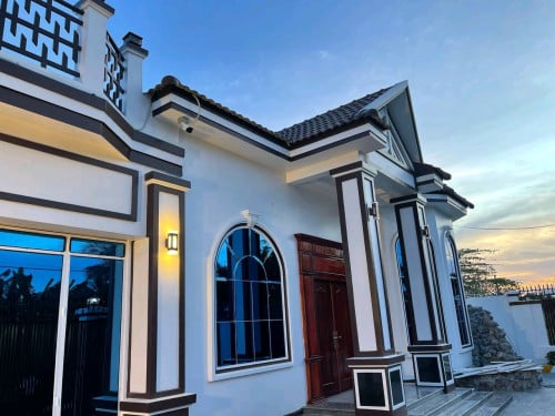 លំនៅដ្ឋានលក់សម្រាប់អ្នកបានផ្ទះលំដាប់វីអាយភីជួបម្ចាស់ផ្ទាល់