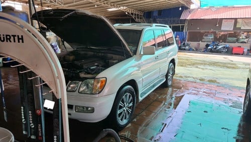 ឡានលក់ ម្ចាស់ទី១