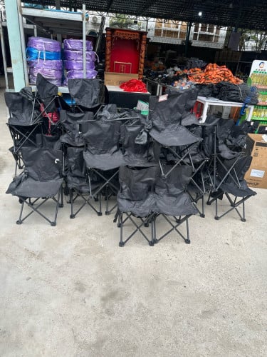 កៅអីបោះតង់