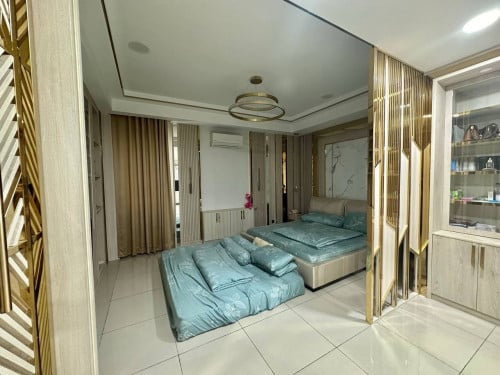 វីឡាសម្រាប់ជួលផ្ទះ12*12.2ដី15.4*21ជួល2000ចចារសំភារះពេញទាំងអស់បន្ទប់ទឹក8បន្ទប់ដេកធំ4បន្ទប់តូច2