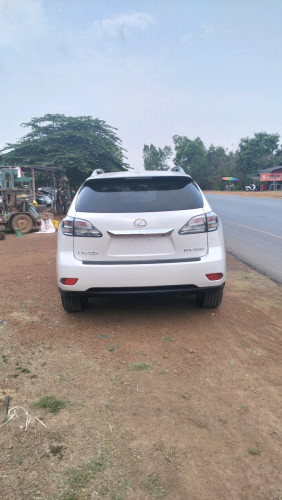 ឡានលក់ 350 ឆ្នាំ2010