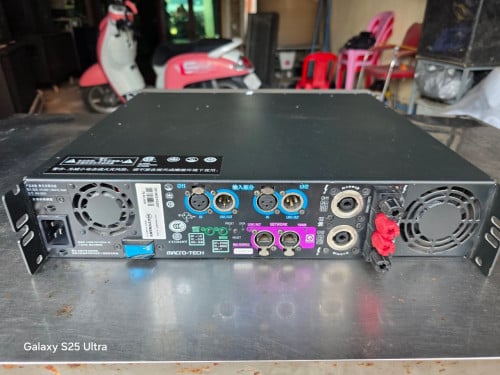 អាំភ្លីក្រុមហ៊ុន Nano Sound Crown Macro Tech 5000i