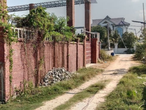 🏦Shop House Available for Urgent Sale at a Special Price (Negotiable).