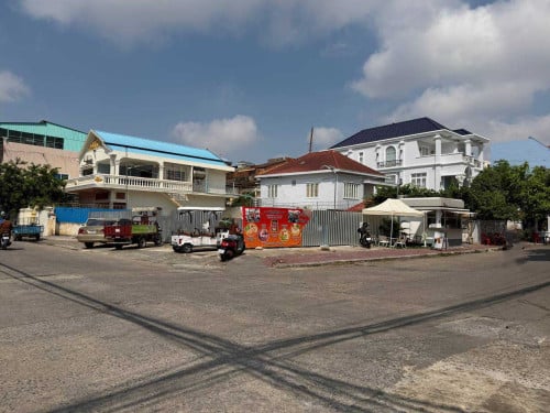 ๐ฃแแธแแแแแแแแถแแแแแ แแ
แแแแแถแแแ
แแแถแแขแแแ
| Corner Land for Sale in Sangkat Chbar Ampov