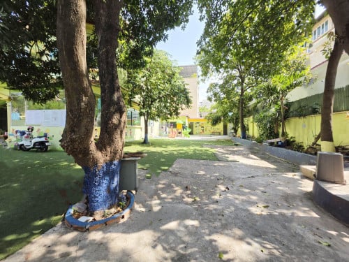 ដី ផ្ទះវីឡាលក់ នៅទួលគោក / Villa For Sale in Toul Kork - $2,450/m2