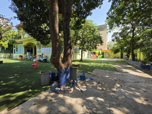 ដី ផ្ទះវីឡាលក់ នៅទួលគោក / Villa For Sale in Toul Kork - $2,450/m2