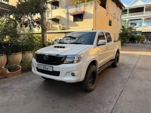2013 Hilux Rally