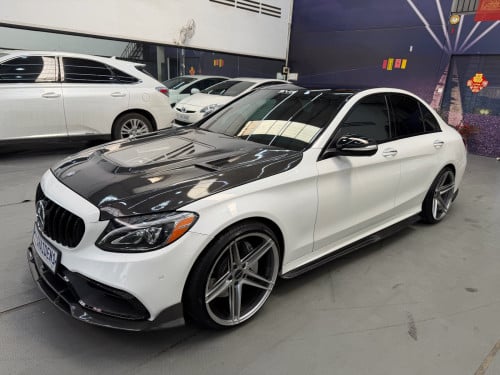 2015 Mercedes-Benz C300 AMG ឡានលេងហេីយស្រាប់