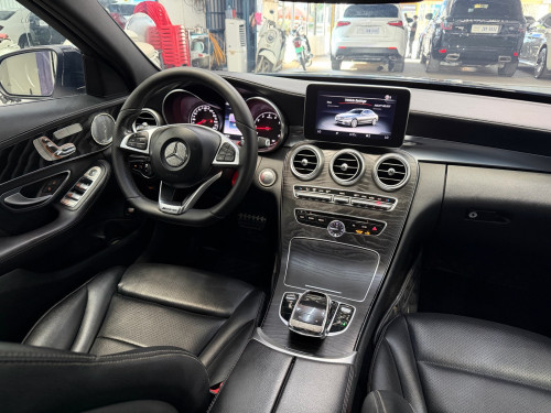 2015 Mercedes-Benz C300 AMG ឡានលេងហេីយស្រាប់