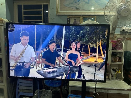 40” LED 40M5000 ១ទឹកស្អាត សំលេងពិរោះ