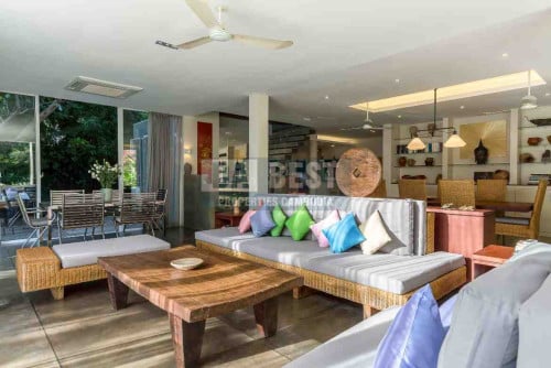 5 Bedrooms Tropical Villa For Sale with Pool in Siem Reap - Cambodia