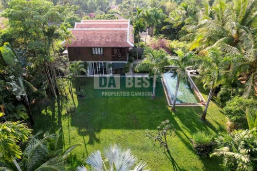 5 Bedrooms Tropical Villa For Sale with Pool in Siem Reap - Cambodia