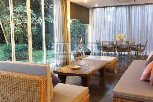 5 Bedrooms Tropical Villa For Sale with Pool in Siem Reap - Cambodia