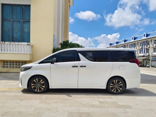 Toyota Alphard 2018 ស្លាកលេខ ឡានមូល តម្លៃ $89000 ចចារ