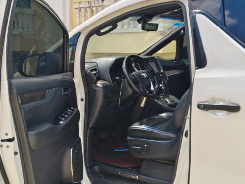 Toyota Alphard 2018 ស្លាកលេខ ឡានមូល តម្លៃ $89000 ចចារ