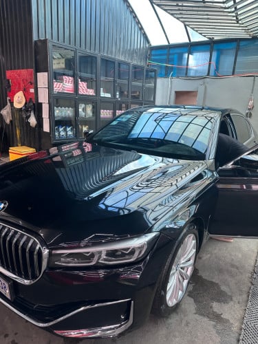 BMW 740Li 2020