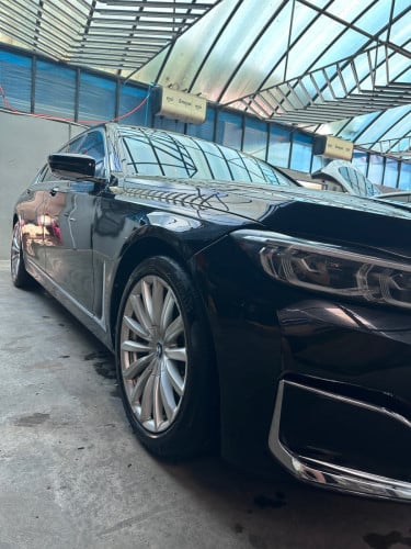 BMW 740Li 2020