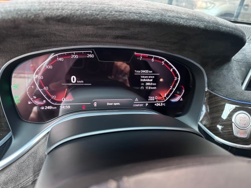BMW 740Li 2020