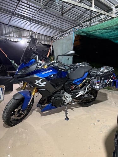 BMW F900XR 2022