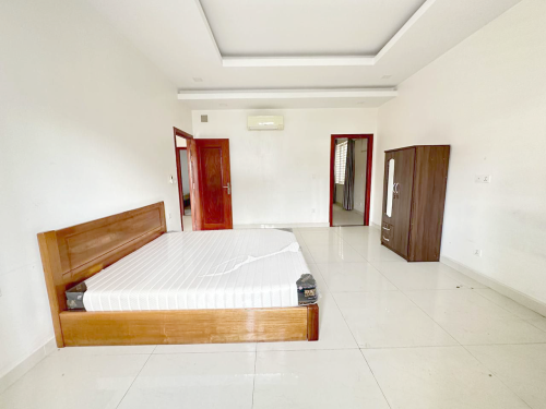 Building For Rent