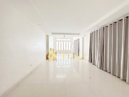 Building For Rent
