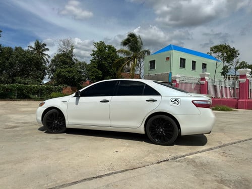 Camry 07 Hybrid 50th Anniversary