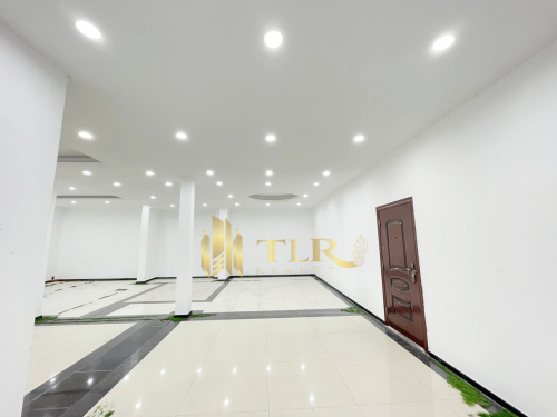 Commercial Building for Rent
