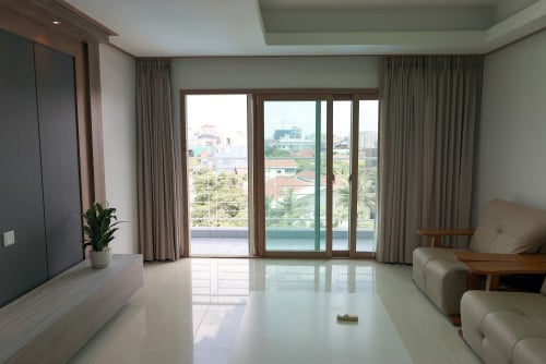 Condo 3 beds (208.24sqm) Urgent Sale