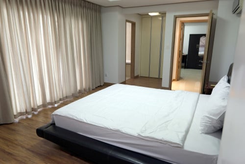 Condo 3 beds (208.24sqm) Urgent Sale