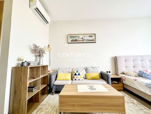 Fully Furnished One Bedroom at Golden One BKK3