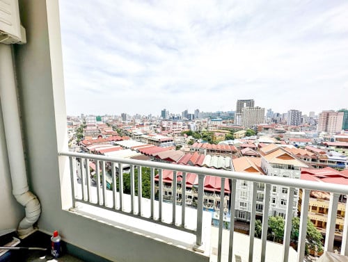 Fully Furnished One Bedroom at Golden One BKK3