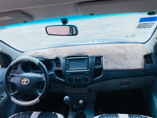 Hilux Vigo លេខដៃអូតូកាប់ពីតាស់