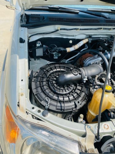 Hilux Vigo លេខដៃអូតូកាប់ពីតាស់