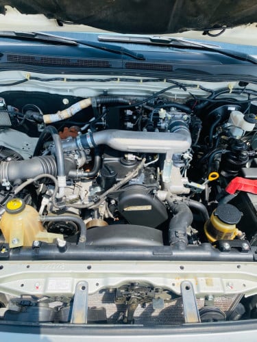 Hilux Vigo លេខដៃអូតូកាប់ពីតាស់