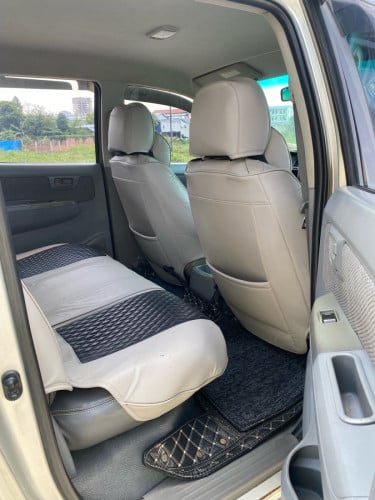 Hilux Vigo លេខដៃអូតូកាប់ពីតាស់