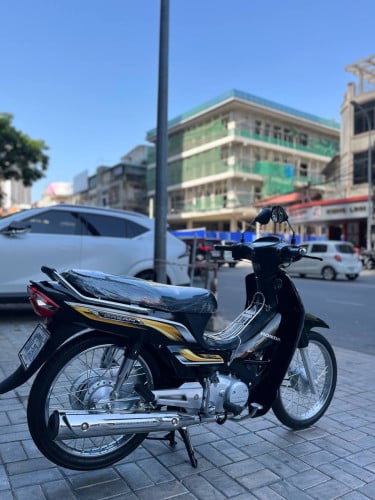 Honda dream 2018 1680$ ឆាតជាមួយហាង👉https://t.me/senghengmotor090