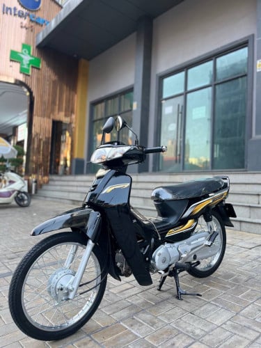 Honda dream 2018 1680$ ឆាតជាមួយហាង👉https://t.me/senghengmotor090