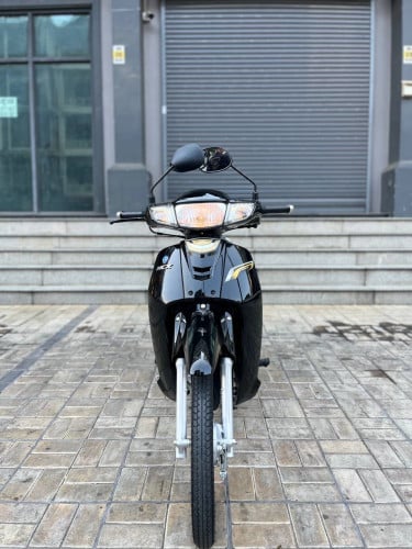 Honda dream 2018 1680$ ឆាតជាមួយហាង👉https://t.me/senghengmotor090