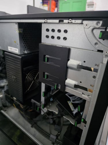 HP Z440 ប្រញ៉ាប់លុយ
