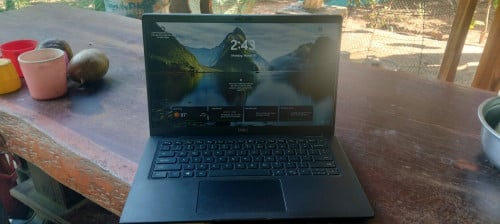 Latitude 7410