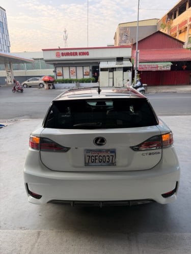 Lexus ct 200h