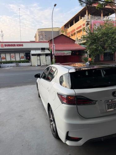 Lexus ct 200h