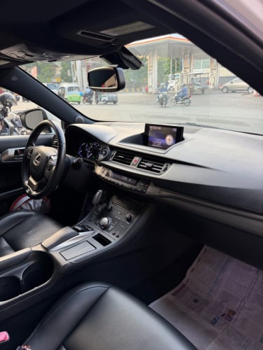 Lexus ct 200h