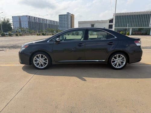 Lexus hs250h